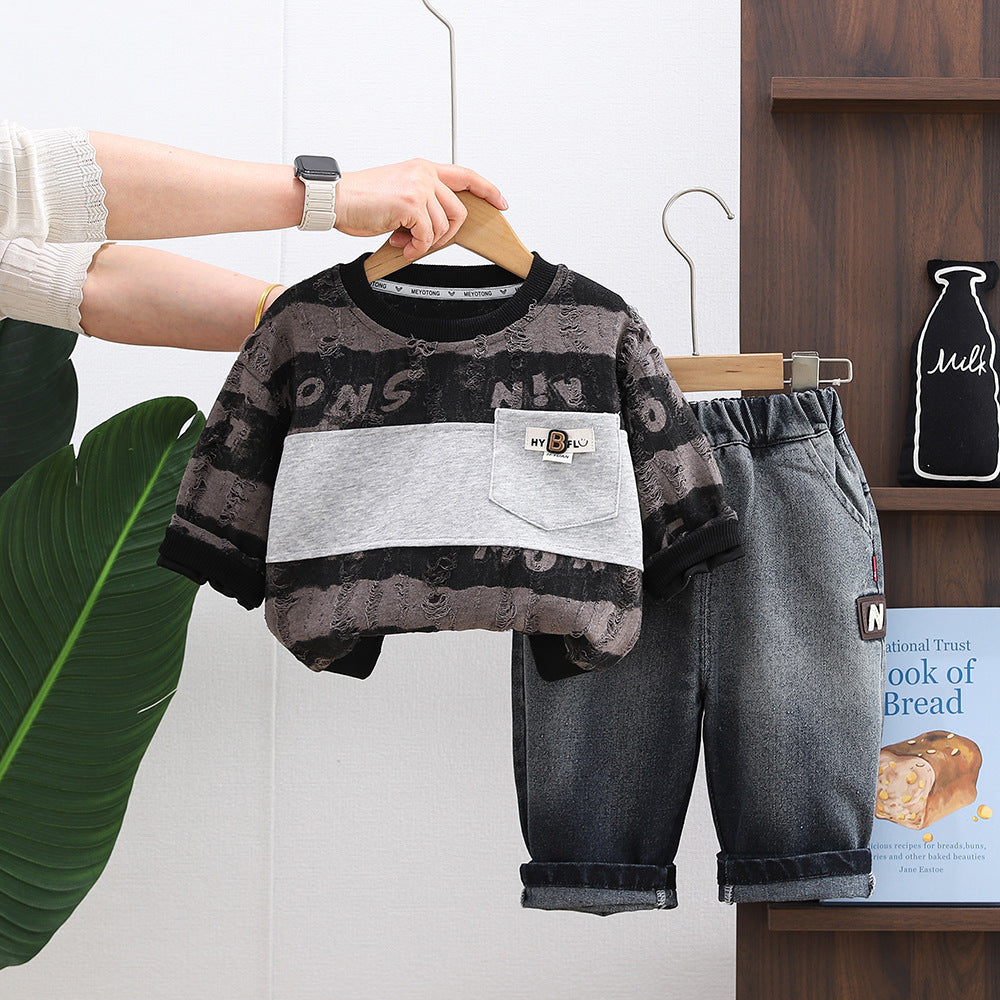Beige cozy stripe hoodie and pants set by eprolo, featuring a comfortable fit and casual style for everyday wear.